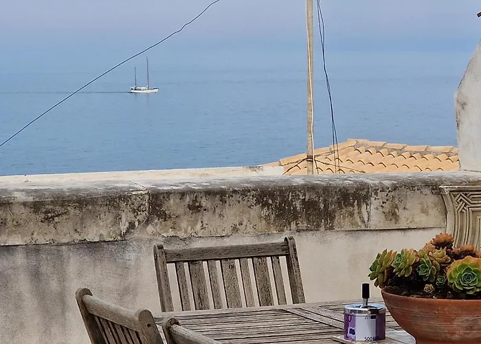 Sea-View Terrace & Bikes Moon Ortigia Holiday Home