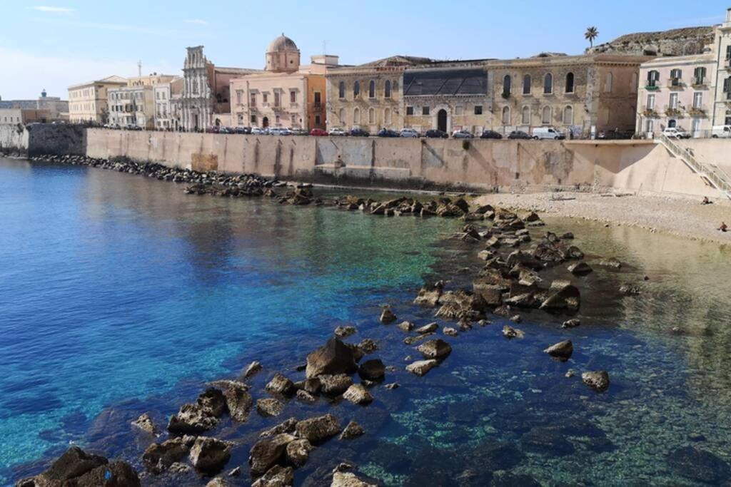 Sea-view Terrace & Bikes Moon Ortigia *